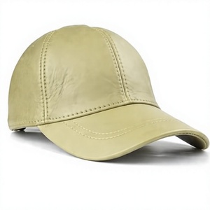 Casquette de baseball en cuir beige nude monochrome avec patch personnalisé en relief, casquette de golf en cuir véritable non structurée, directement de l'usine - Product Image 1