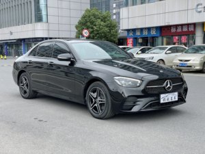 El <span class=keywords><strong>Mercedes</strong></span>-Benz <span class=keywords><strong>Clase</strong></span> <span class=keywords><strong>E</strong></span> <span class=keywords><strong>2023</strong></span> (importado) <span class=keywords><strong>E</strong></span>-260 Edición Deportiva Fashion, Automóvil Profesional de Gasolina, Tiene un <span class=keywords><strong>Precio</strong></span> Razonable - Product Image 3