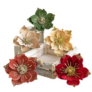 Décoration florale de Noël magnolia en velours de 20 cm avec paillettes et poudre adhésive pour insertion dans le sapin de Noël, idéale pour l'export. - Product Image 1
