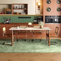 Table à manger en bois massif de style Bauhaus avec plateau en ardoise, chaises de style français mi-siècle, design rétro américain, mobilier de restaurant