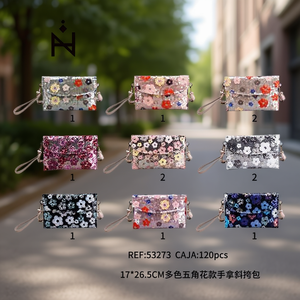 BOLSOS Borsa a tracolla multicolore con fiore a cinque punte 17x26,5 cm - Product Image 3