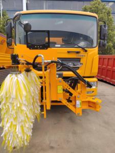 <span class=keywords><strong>Camion</strong></span> per la Pulizia dei Guardrail Dongfeng Dolica D9 - Product Image 1