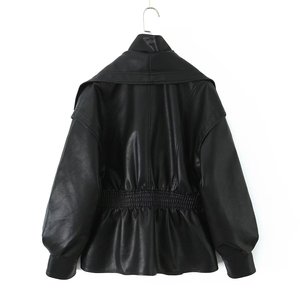 เสื้อแจ็คเก็ตหนังเทียม PU แขนกระดิ่ง คอปกเก๋ไก๋สำหรับผู้หญิง แฟชั่น - Product Image 5