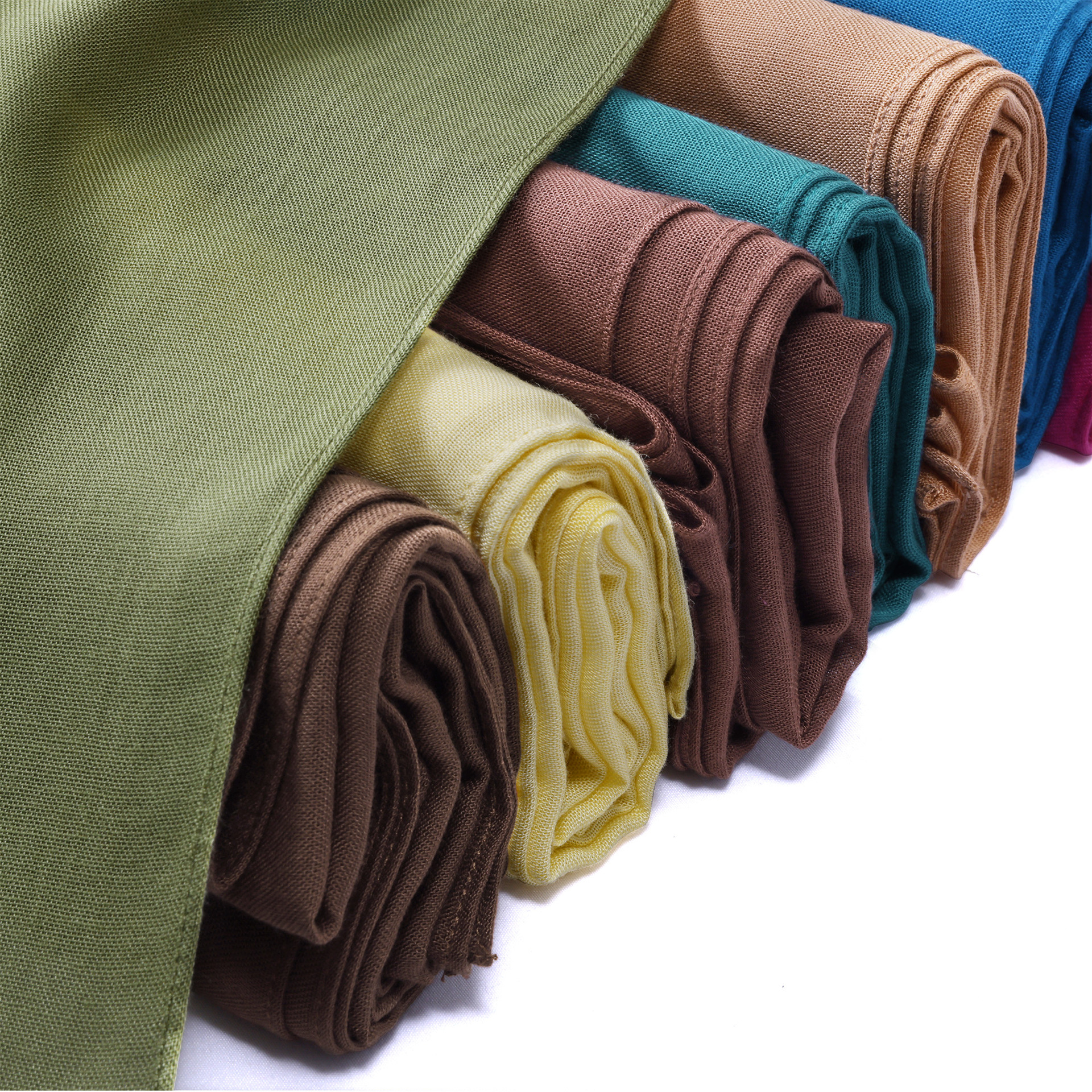 custom hijabs