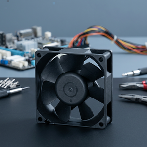 Ventilateur axial haute température pour cuisine commerciale, alimentation électrique 12V, roulements à billes, pales en plastique, certifié CE, 1 an OEM - Product Image 2