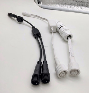 Cavo Splitter Impermeabile a Y 2 in 1 con 4 Pin, 300mm per Strisce LED RGB da Esterno Govee, Retrofitting Fai-da-Te - Product Image 5