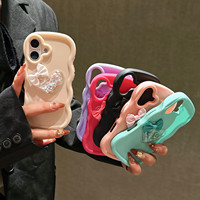 Coque de téléphone antichoc en TPU ultra-fine avec motif cœur scintillant et bords ondulés pour iPhone 14 Pro, 15, 16 Pro Max, 17 Pro – Protection arrière anti-chute