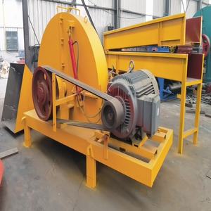 Broyeur à bois à disques, grande machine industrielle pour broyer les branches d'arbres et les bûches, capacité de 15 t/h, granulométrie de 19-20 mm - Product Image 3