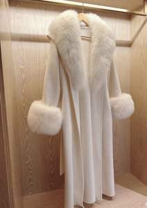 Ampio soprabito <span class=keywords><strong>con</strong></span> <span class=keywords><strong>maniche</strong></span> <span class=keywords><strong>di</strong></span> <span class=keywords><strong>pelliccia</strong></span> bella donna <span class=keywords><strong>con</strong></span> <span class=keywords><strong>collo</strong></span> grande <span class=keywords><strong>cappotto</strong></span> in Cashmere <span class=keywords><strong>di</strong></span> lana <span class=keywords><strong>con</strong></span> vera <span class=keywords><strong>pelliccia</strong></span> - Product Image 5