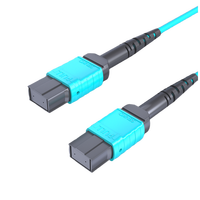 Câble de raccordement MTP de 1 m (3 pi), MTP-12 UPC (femelle) vers MTP-12 UPC (femelle), 12 fibres, multimode (OM3), Plenum (OFNP), 0,35 dB max, Type B