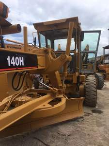 รถเกรดเดอร์ CAT 140H มือสอง ราคาดี ใบมีดปรับระดับได้ รถเกรดเดอร์ 140H มือสอง สำหรับปรับระดับพื้นดิน งานก่อสร้างถนนชนบท - Product Image 4