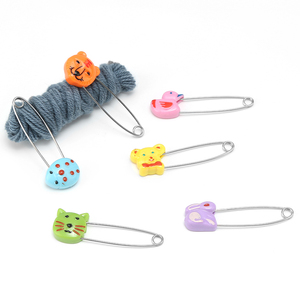 JP 53-55mm coloré <span class=keywords><strong>fantaisie</strong></span> sourire visage forme plastique tête d'animal grande <span class=keywords><strong>épingle</strong></span> de sûreté pour accessoires de couture - Product Image 2