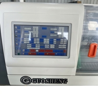 Machine à tricoter industrielle professionnelle à petite tête de 52/60/72/80 pouces pour une production de vêtements à haute efficacité