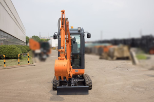 Mini-excavatrice LONKING CDM6020 de 2 tonnes, compacte, puissante et polyvalente pour les chantiers de travaux variés - Product Image 4
