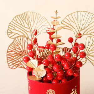 Arreglo de Bayas Artificiales de Acebo en Cubeta Roja, PVC Suave, Decoración Interior - Product Image 2