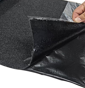 Membrane d'étanchéité bitumineuse polymère <span class=keywords><strong>auto</strong></span>-adhésive SBS APP à granulés minéraux noirs à application à froid pour toiture en structure bois - Product Image 1
