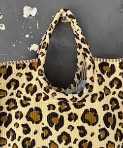 Bolso Tote Acolchado de Algodón con Estampado de Bloques, Espacioso, para Uso Diario, Compras, Viajes, Bolso de Hombro - Product Image 5