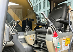 Excavadora Hidráulica Usada PC220 de 22t, Confiable, de Alta Resistencia, con Orugas, Equipo de Construcción de Calidad Japonesa en Venta - Product Image 5