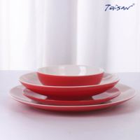 Vente flash, design du Nouvel An, ensemble de tasses à thé et à café, soucoupes, vaisselle en porcelaine rouge, toute occasion, nouvelle porcelaine osseuse