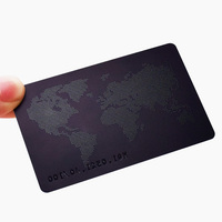 Carte de visite NFC noire mate programmable pour le partage de médias avec LOGO UV et code QR