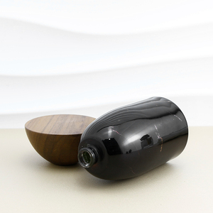 Botella de Perfume Negra Personalizada de 100 ml, Botella de Perfume Redonda de Vidrio Cerámico - Product Image 3