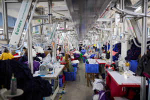 Prix de vente direct d'usine très bas, achat en gros de sweats à capuche unis, sweats à capuche unis pour hommes, coton de haute qualité, sweats à capuche en gros - Product Image 6