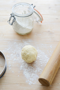 Piccolo Mattatoio in Legno di Faggio Massiccio Ecologico <span class=keywords><strong>per</strong></span> <span class=keywords><strong>Pasta</strong></span>, Biscotti, Torte, Pizza, Impasti e Pane - Essenziale <span class=keywords><strong>per</strong></span> Natale - Product Image 5