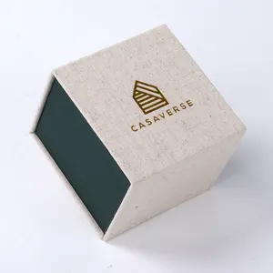 カスタマイズされた金箔ロゴ高級生地リネンカバー磁気ブック形状紙ギフトボックスファッション
