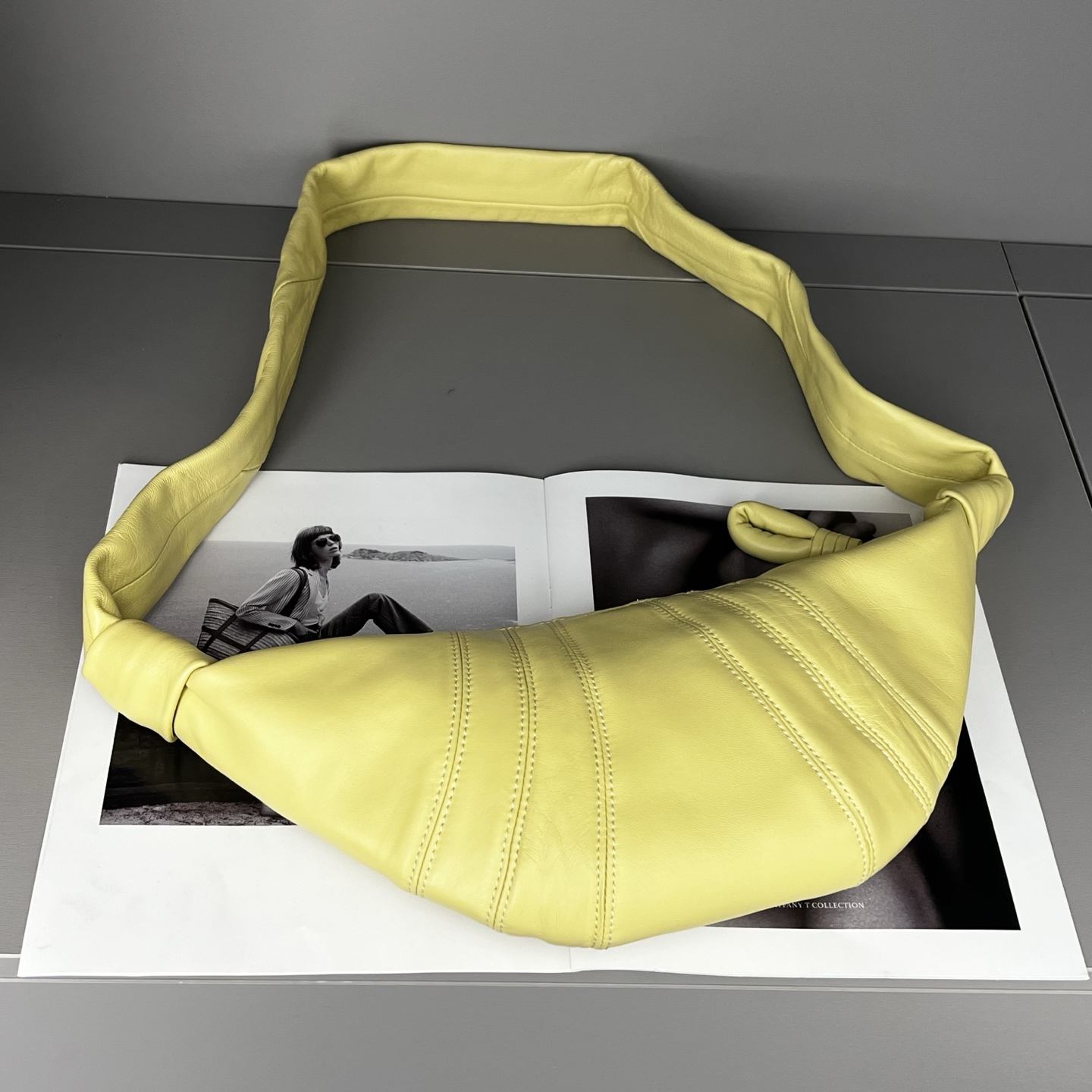 สีเหลือง