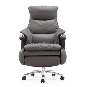 Kursi Eksekutif Putar Modern Berbahan Kulit PU Abu-abu Ergonomis yang Dapat Diperpanjang dengan Sandaran Kaki - Product Image 2