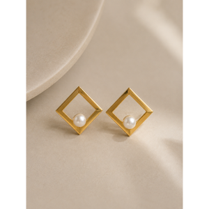 Clous d'oreilles géométriques en diamant et perle – Boucles d'oreilles carrées ouvertes minimalistes en or – Clous d'oreilles à perle flottante - Product Image 2