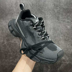 Baskets légères 3XL pour l'extérieur, chaussures plates décontractées, chaussures décontractées quatre saisons, baskets respirantes en maille, chaussures de sport - Product Image 2