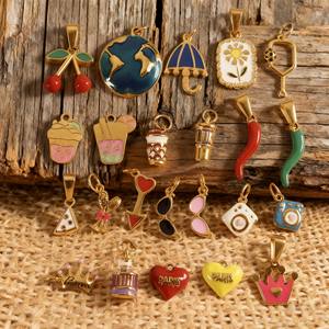 Dijes de Acero Inoxidable para Manualidades, Chapados en Oro de 18k |   Abalorios Impermeables de Viaje con Diseño de Chile y Cereza de París para Pulseras y Collares - Product Image 6