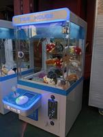Миниатюрный настольный игровой автомат-кран с призами, работающий на монетах |   Коммерческий класс |   Сертифицировано CE |   Доступно производство под собственной торговой маркой (OEM)
