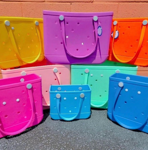 กระเป๋าโท้ท PP สีพื้นทันสมัย ดีไซน์เจาะรู กันน้ำ ใช้ได้ทุกฤดูกาล - Product Image 2