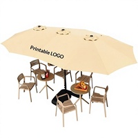 Parasol commercial extérieur personnalisable à trois têtes avec mât central, tissu en nylon et structure en acier