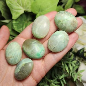 Piedra de Luna Verde Natural Pulida de Alta Calidad Crystalhola al por Mayor, 50-150g, Tendencia Moderna para Decoración Única del Hogar - Product Image 6