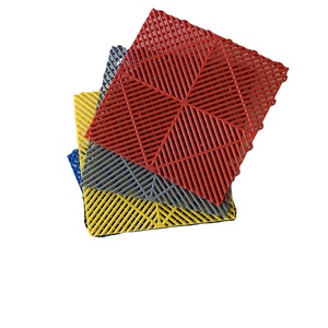 Carreaux de sol en plastique-Résistant à l'eau antidérapant de 18mm d'épaisseur Revêtement de sol écologique pour hangar de <span class=keywords><strong>garage</strong></span> Installation par clic Garantie de 5 ans - Product Image 1