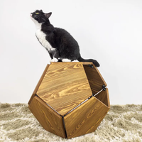 Lit d'intérieur en bois pour chat