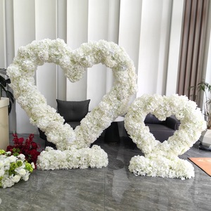 ซุ้มดอกไม้ประดิษฐ์สีขาวรูปหัวใจสำหรับตกแต่งงานแต่งงาน ซุ้มดอกไม้ผ้าไหมขายส่ง - Product Image 3