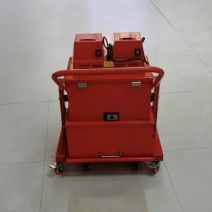 Système d'aspiration industriel manuel à double tête avec engrenage et moteur pour le nettoyage des surfaces en béton - Product Image 5