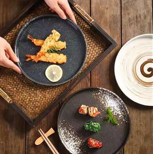 Plato de cena de gres mate plano, respetuoso con el medio ambiente, al por mayor, estilo de restaurante nórdico, cargador de borde dorado, placas de cargador de cerámica negra - Product Image 6