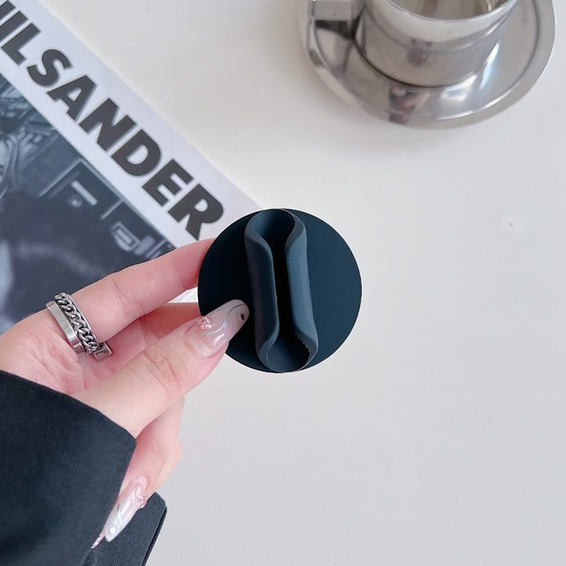 New Silicone Stick-On Lip Balm Lip Gloss Holder Cover for Mobile Phones Protective Sticker Phone Decoration