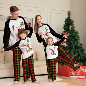 Pijamas de Família com Estampa de Rena, Conjuntos de Roupa de Noite para Feriados, Pijamas de Manga Longa, Fantasia de Natal - Product Image 1