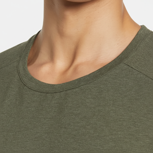 LAT 6901 T-shirt en jersey fin pour hommes Slim Fit Crew-Neck T Shirts Crewneck Bella + Canvas B3014 Men's Jersey Raw Neck T-Shirt - Product Image 1