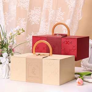 Nouvelle boîte à bonbons de mariage de luxe rouge festif gaufrée, boîte cadeau portable exquise pour la Saint-Valentin et les anniversaires, avec finition UV - Product Image 2