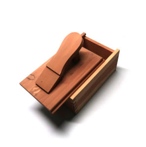 जूता केयर कस्टम लकड़ी के जूते सेवक बॉक्स/जूता केयर किट में खुशबूदार लाल देवदार जूता सेवक बॉक्स (Varnished / Unvarnished) - SB01A - Product Image 4