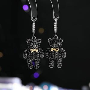 Boucles <span class=keywords><strong>d</strong></span>'oreilles romantiques Future Angel, élégantes <span class=keywords><strong>et</strong></span> tendance pour femmes, en acier inoxydable plaqué or, en forme <span class=keywords><strong>d</strong></span>'<span class=keywords><strong>ours</strong></span> tridimensionnel, avec zircon - Product Image 2