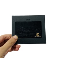 Carte de crédit NFC en bois noir, carte de visite de luxe à logo gravé personnalisé NFC avec emballage coulissant