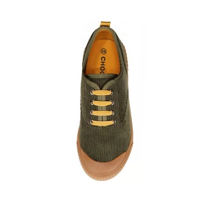 Vente en gros d'usine de baskets de sport pour enfants chaussures décontractées pour la marche en velours côtelé vert respirant avec cravate en dentelle pour enfants garçons - Product Image 3